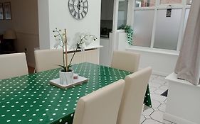 3Br House With Garden Near Bicester Village
